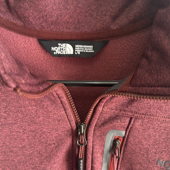 The North Face Pullover - Picture 3 of 5